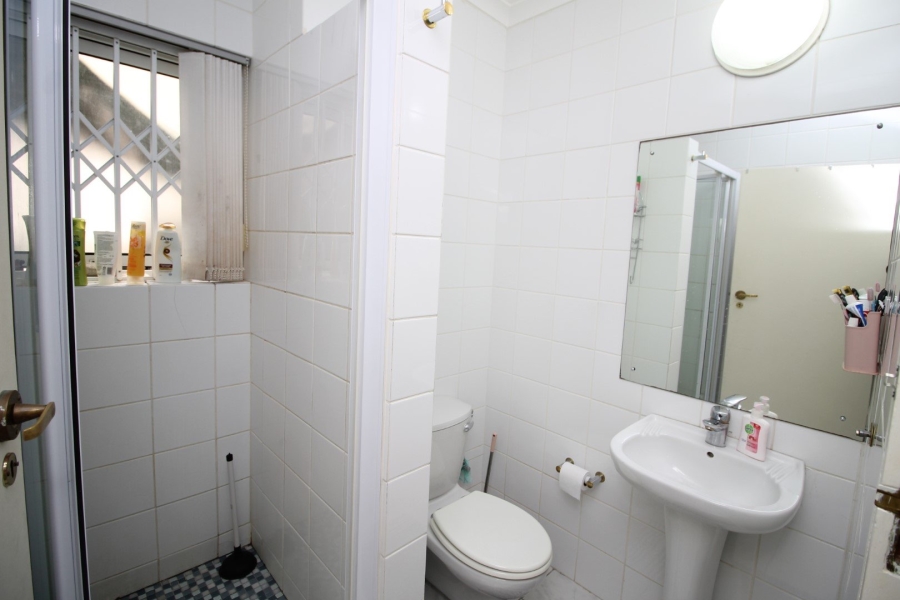 2 Bedroom Property for Sale in Harbour Island Western Cape